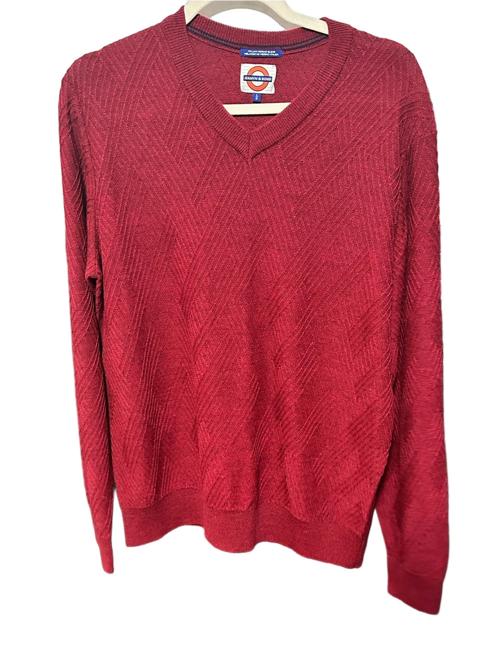 Jermyn & Bond Men’s Large Italian Merino Wool Blend Red Textured V-Neck Sweater
